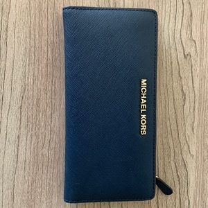 Micheal Kors Wallet
